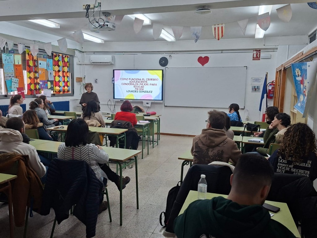 121.CEREBRO ADOLESCENTE 2