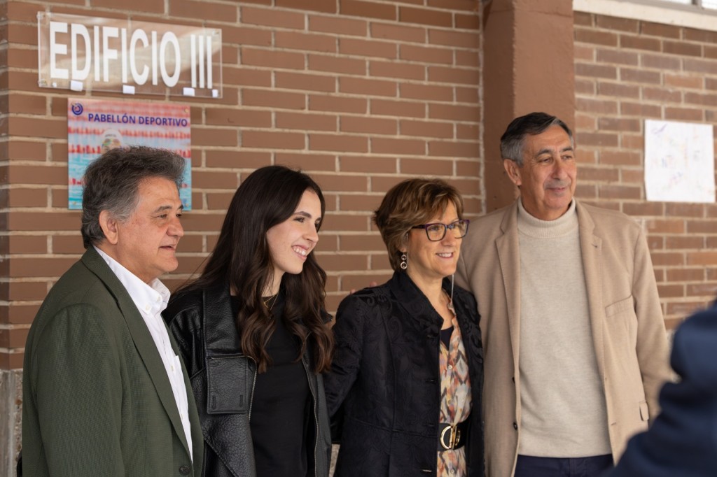 c8da69dc-6445-44a8-8f36-581a5951e106